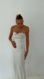 Luci Gown